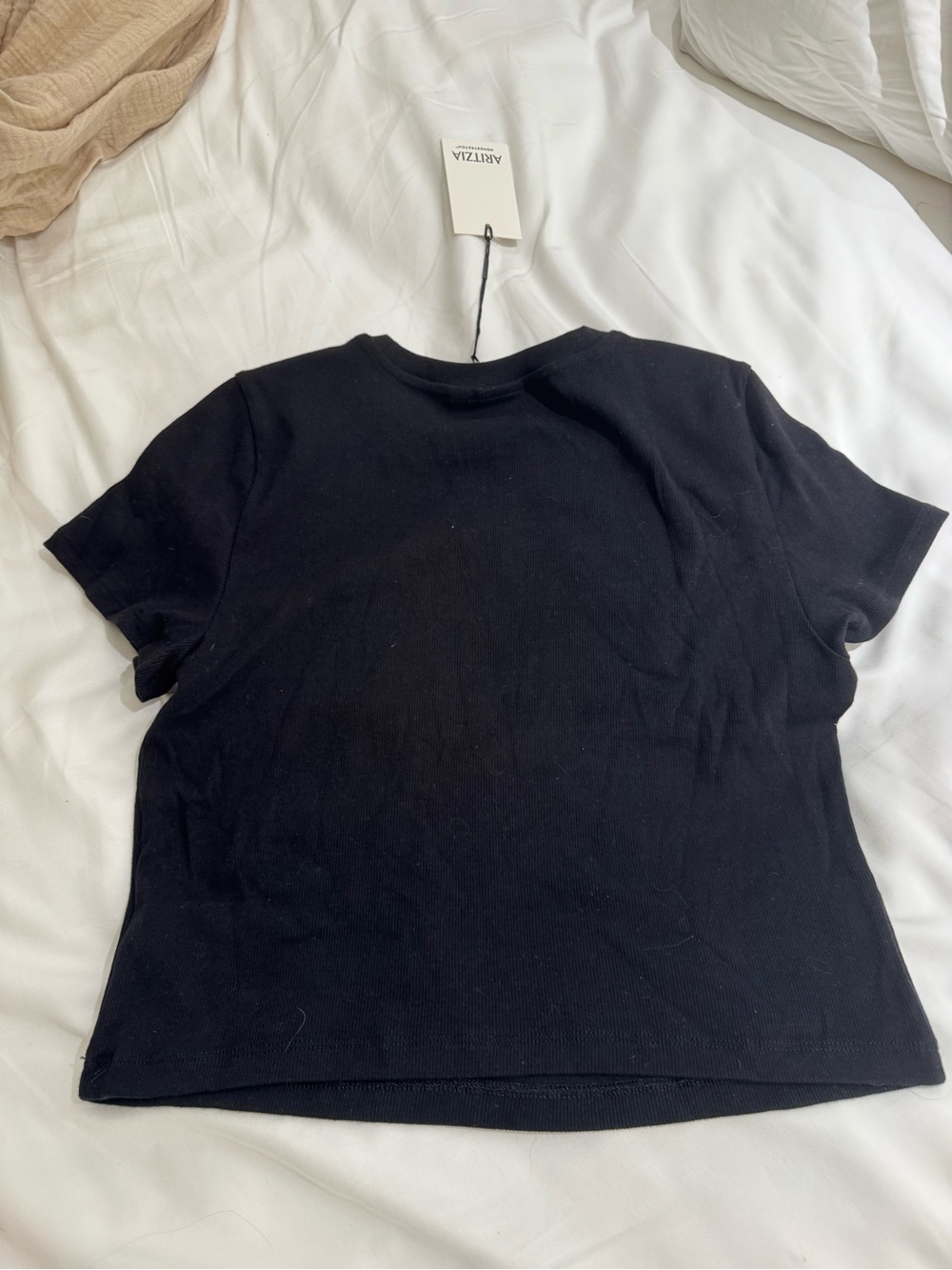 Aritzia Black Short Sleeve Women's Tee